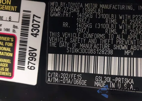 2011 Toyota Sienna Se z USA, uszkodzony, nr VIN 5TDXK3DC0BS128298